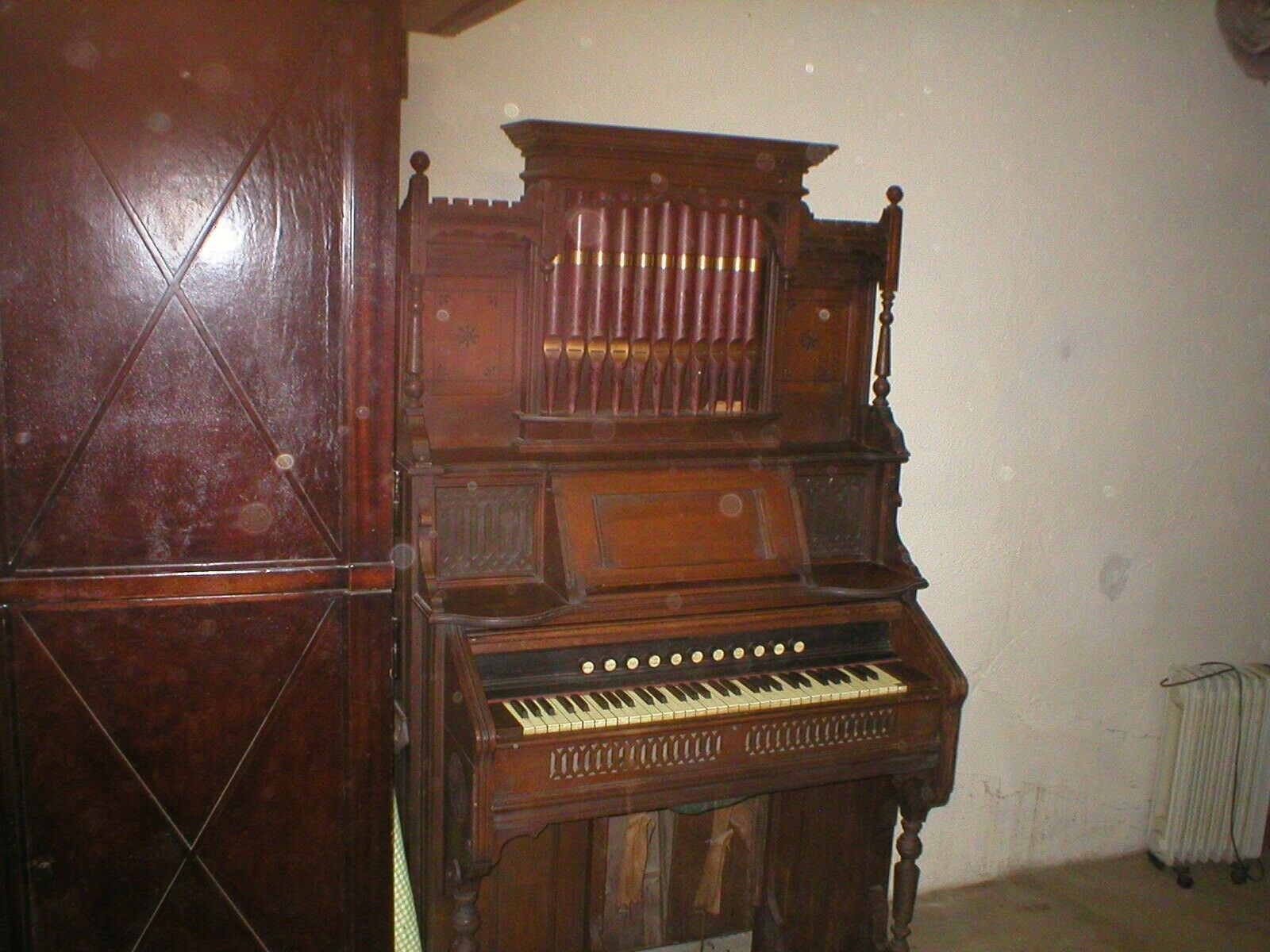 Antique Victorian Eastlake Kimball Pump Organ