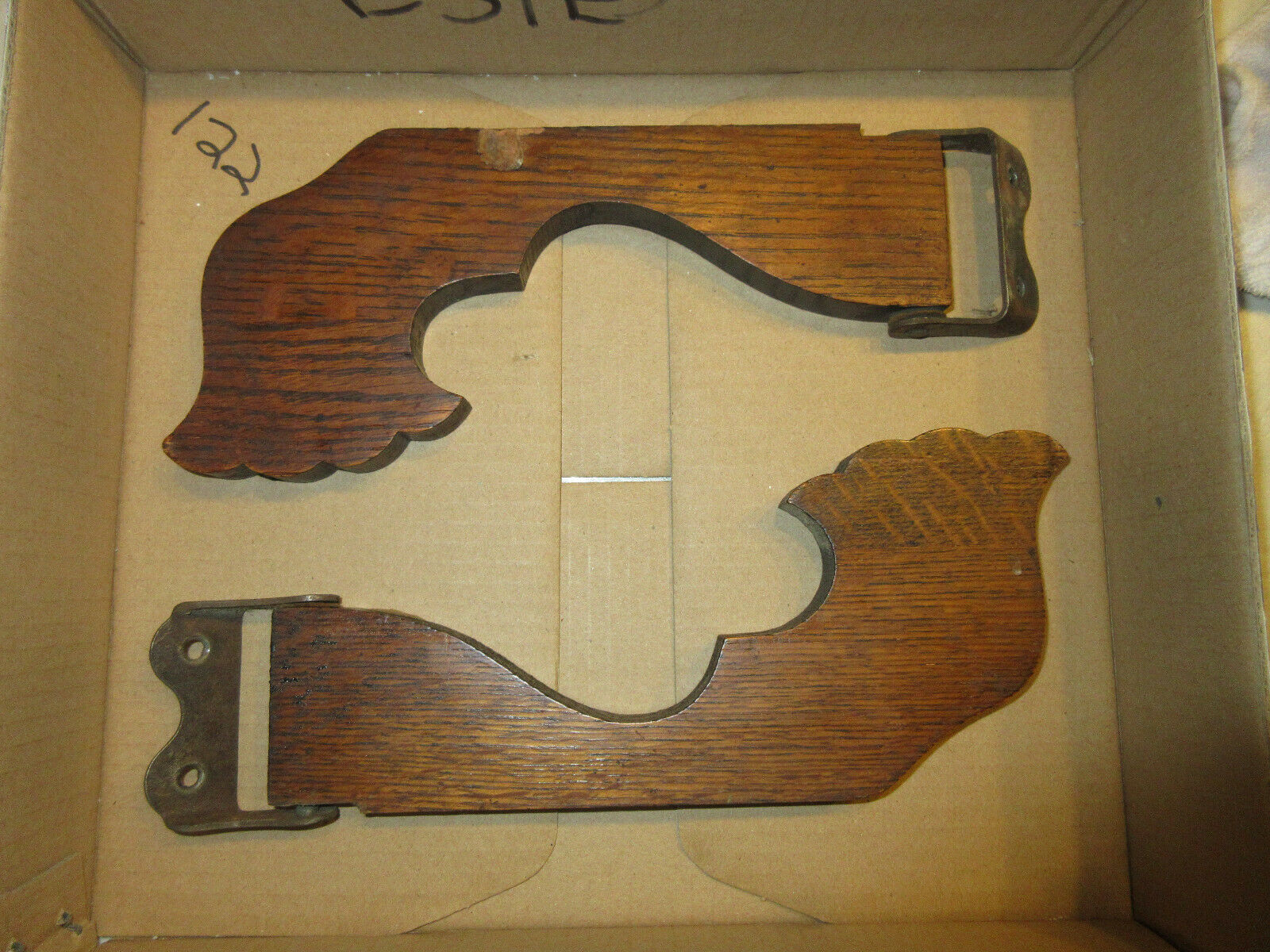 Pair Of Oak Knee Paddles With Mounting Hardware Estey Organ Co. 1904 Salvage