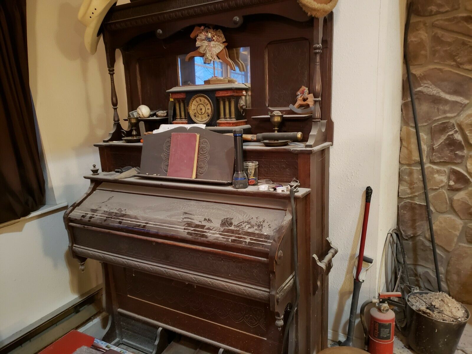 antique pump organ Farrand Organ company Detroit, Michigan